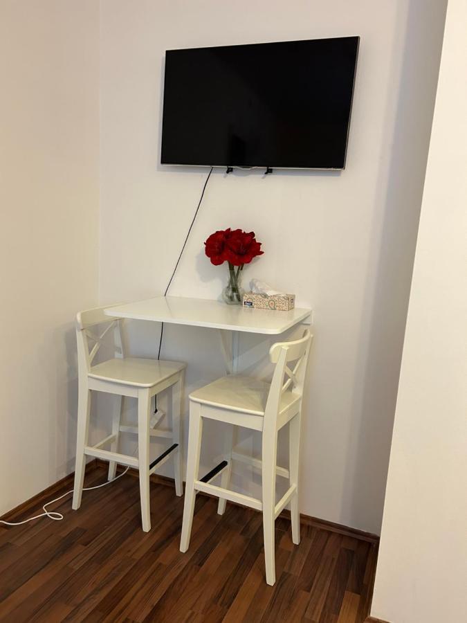 Cozy Homestay At Andel براغ المظهر الخارجي الصورة
