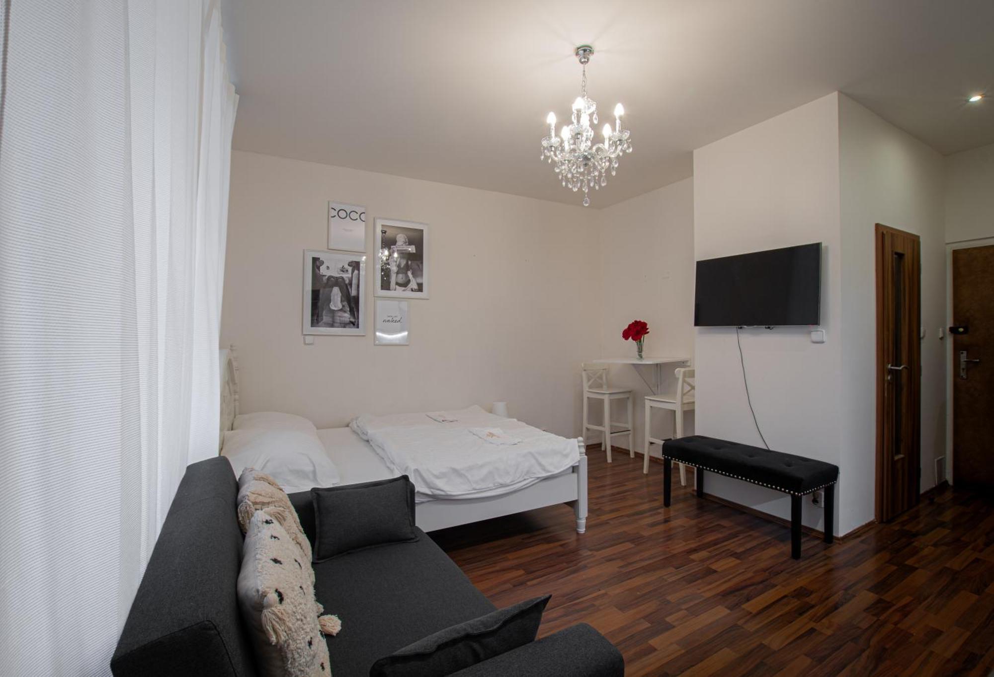 Cozy Homestay At Andel براغ المظهر الخارجي الصورة