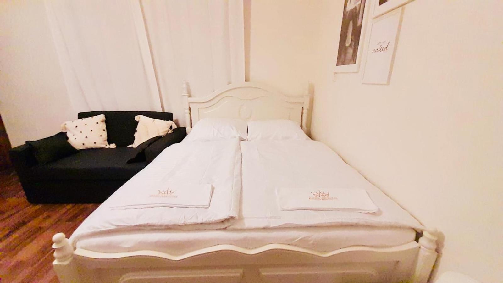 Cozy Homestay At Andel براغ المظهر الخارجي الصورة